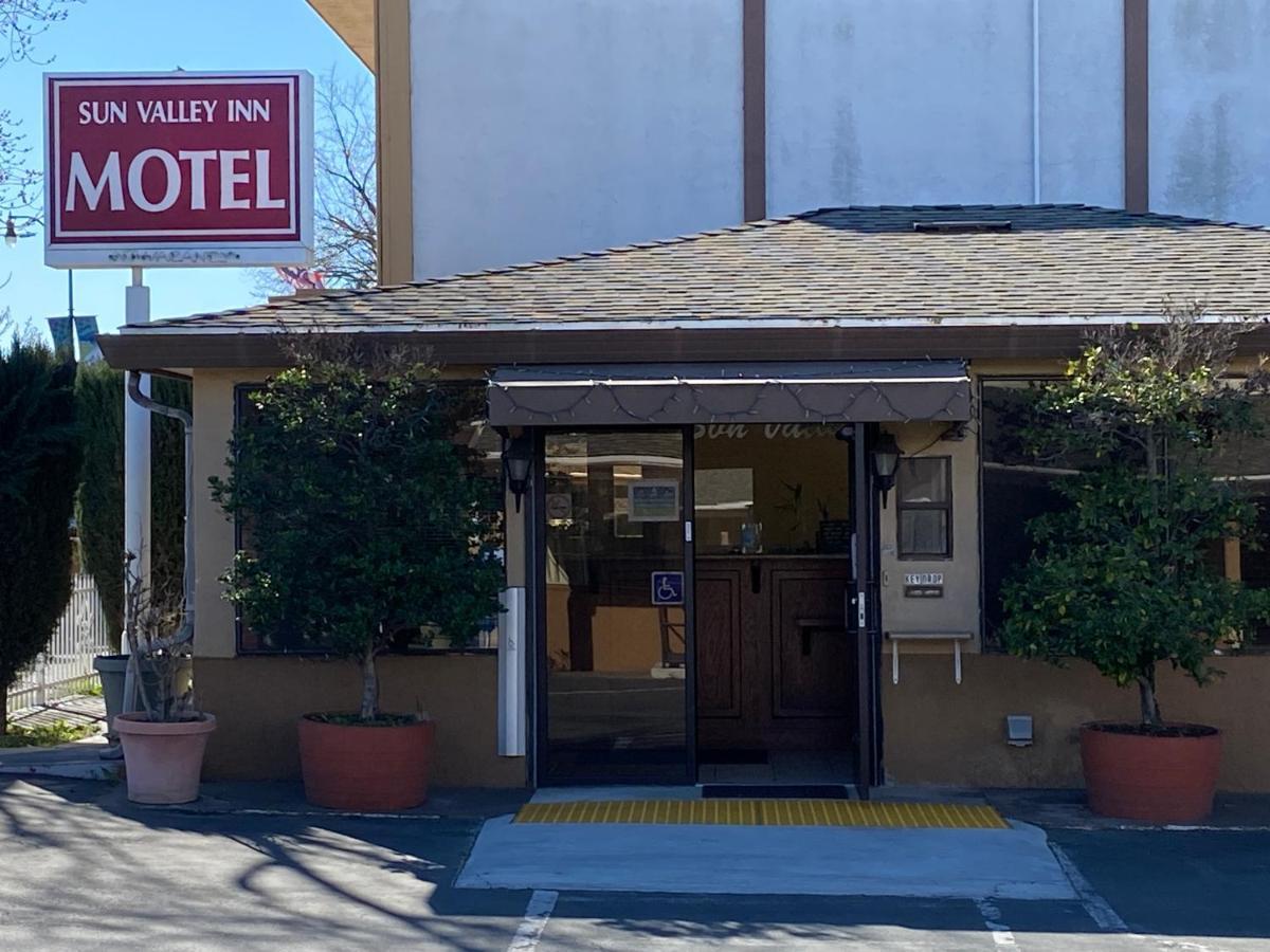 Sun Valley Inn Pleasant Hill Exterior photo